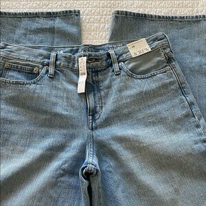 J crew jean.low rise wide leg. size 28 NWT.  SYNNIVA wash.